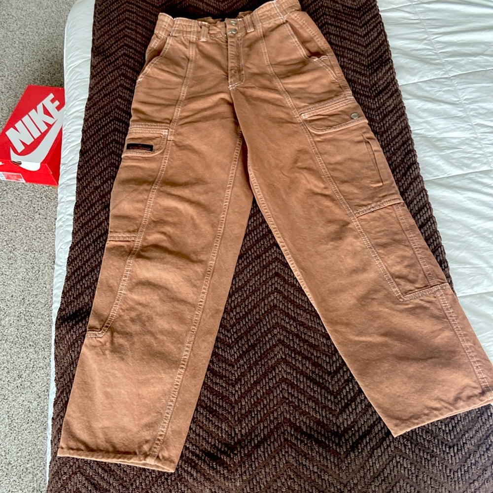 Adorable BDG Relaxed Skate Jean Pants. Cargo pants